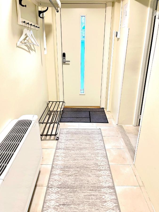 3 Rooms With Private Kitchen & Private Bathroom 5B เยฟเลอ ภายนอก รูปภาพ